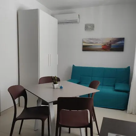 Rossini Apartament *